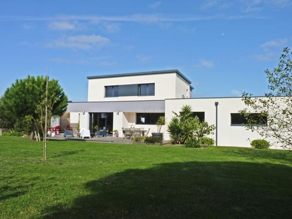 Maison 7 pièces - 176 m² Bien prestige