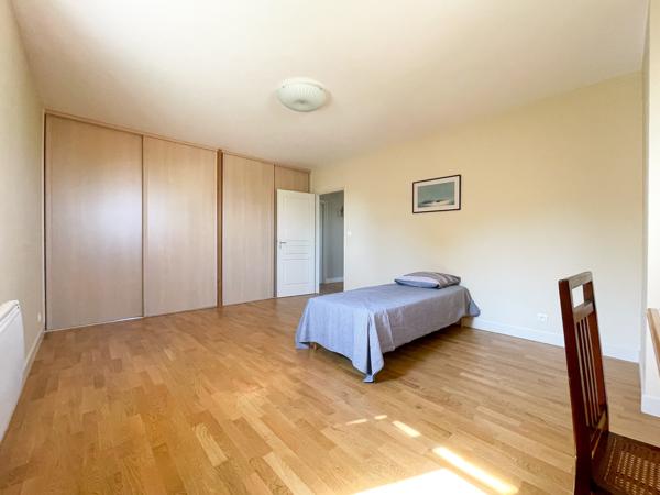 MAISON de 193m2 sur très beau parc de 1600m2