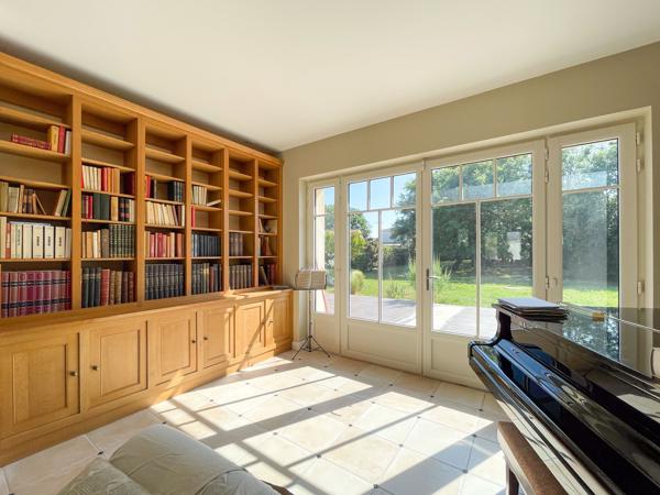 MAISON de 193m2 sur très beau parc de 1600m2