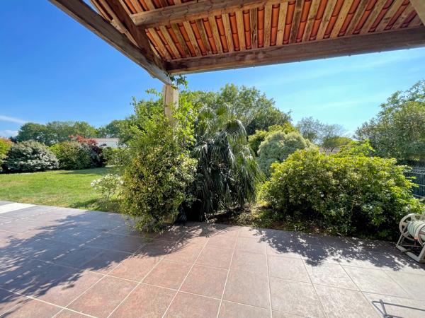 MAISON de 193m2 sur très beau parc de 1600m2