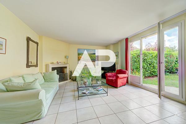 Maison Rueil Malmaison 6 pièce(s) 127m2 950 000 € **  - Référence  18578