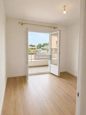 Vente                                                      Appartement
                        
                     4 pièces                      78 m2                     à Biguglia