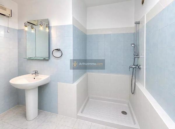 Vente                                                      Appartement
                        
                     4 pièces                      78 m2                     à Biguglia