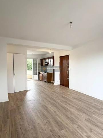 Vente                                                      Appartement
                        
                     4 pièces                      78 m2                     à Biguglia