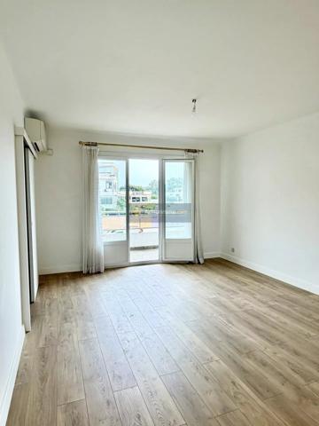 Vente                                                      Appartement
                        
                     4 pièces                      78 m2                     à Biguglia