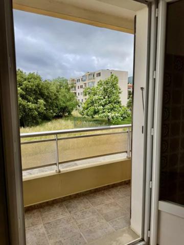Vente                                                      Appartement
                        
                     4 pièces                      78 m2                     à Biguglia
