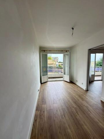 Vente                                                      Appartement
                        
                     4 pièces                      78 m2                     à Biguglia