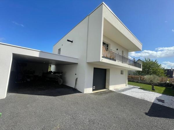 maison de ville design et lumineuse