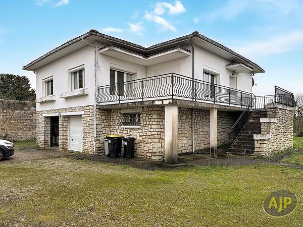 Vente maison Pons : 264 000 € - AJP Immobilier Pons