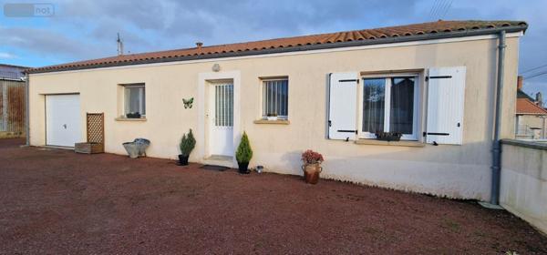 Pavillon à vendre à Mauzé-Thouarsais dans les Deux-Sèvres (79100), ref : 79079-48