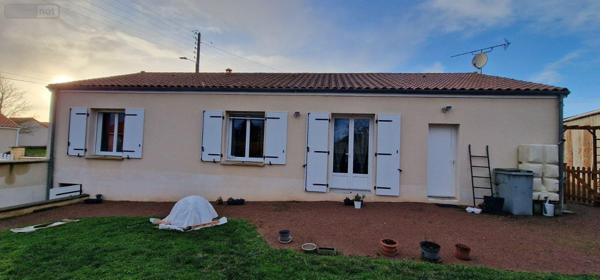 Pavillon à vendre à Mauzé-Thouarsais dans les Deux-Sèvres (79100), ref : 79079-48