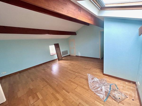 Maison Coulonges Sur L Autize 5 pièce(s) 183.90 m2