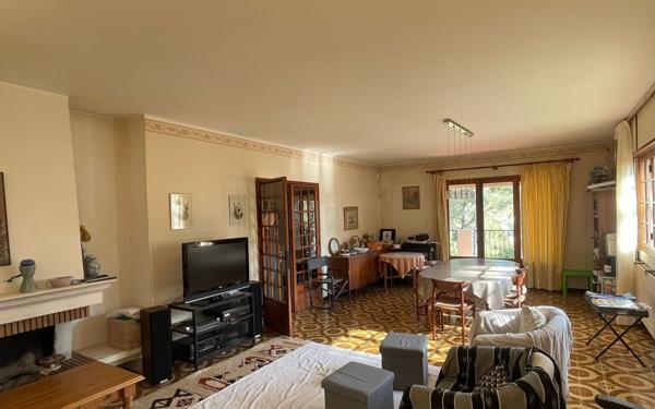 Maison à vendre    7 pièces •  La Seyne-sur-Mer