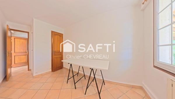 Grande villa familiale 6 chambres vue dégagée