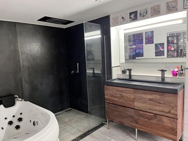 Maison à vendre |  Beaulieu-sur-Dordogne |  3 pièces | 100 m²