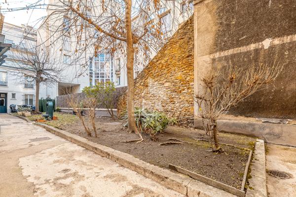 Appartement Paris 1 pièce(s) 27.49 m2