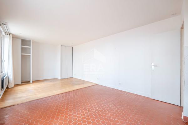 Appartement Paris 1 pièce(s) 27.49 m2
