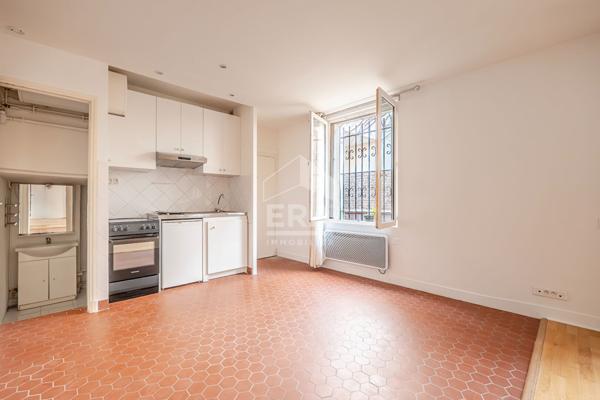 Appartement Paris 1 pièce(s) 27.49 m2