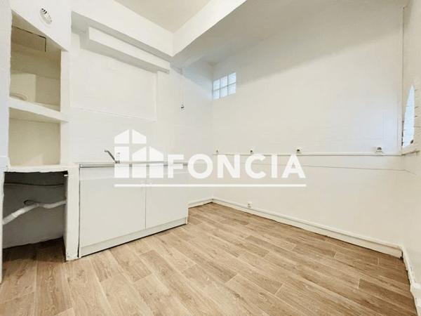 Location Appartement 4 pièces 78.61 m² - 34 RUE AUGUSTIN DAUMAS Toulon 83000