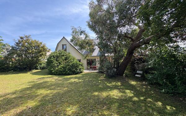 Maison à vendre    5 pièces • 161 m2 Guérande