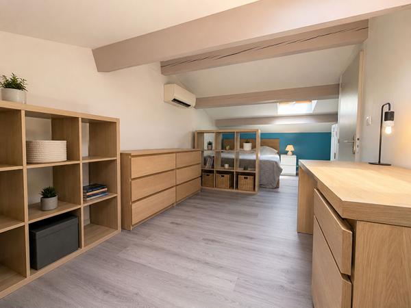 À VENDRE EN EXCLUSIVITE 13610 LE PUY SAINTE REPARADE MAISON TYPE 5 PIECES D'ENVIRON 86M² LOI CARREZ (116M² AU SOL) AVEC JARDINET ET UNE PLACE DE STATIONNEMENT
