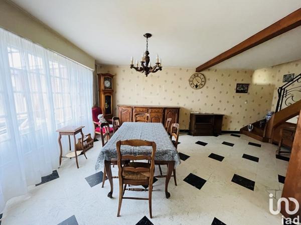 Maison 6 pièces de 127 m² à Lallaing (59167)