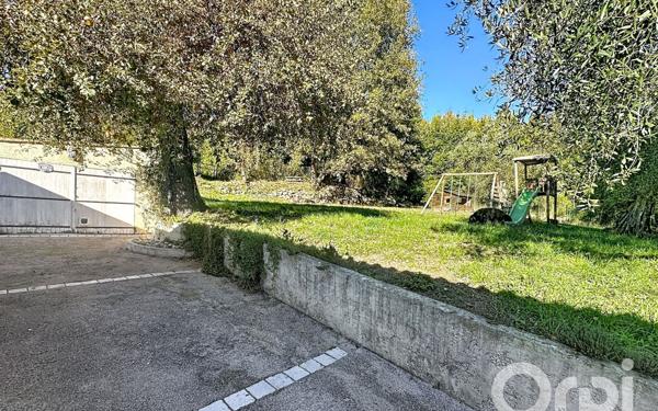 Maison à vendre    4 pièces • 80 m2 Le Bar-sur-Loup