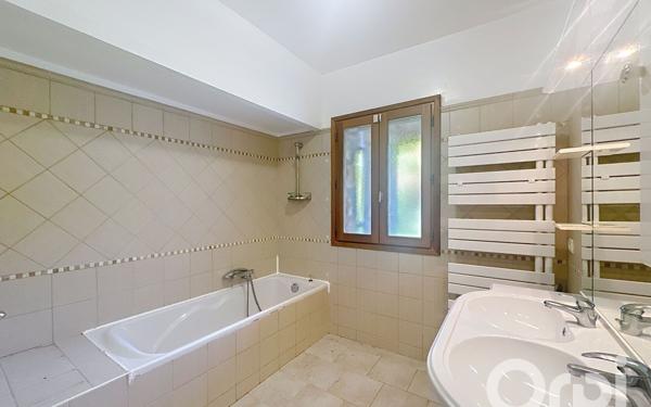 Maison à vendre    4 pièces • 80 m2 Le Bar-sur-Loup