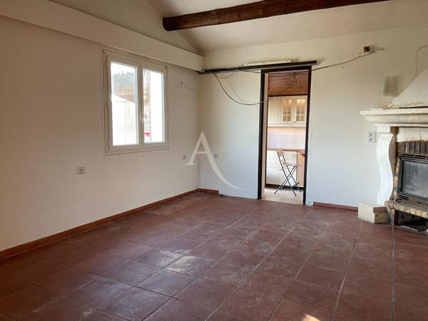 VILLA À PUIMOISSON TYPE 5 SUR 1687M2 DE JARDIN AVEC PISCINE VUE IMPRENABLE DEPENDANCE GARAGE