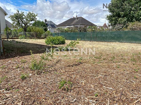 Maison de 92 m² à La Chaussée-Saint-Victor, 6 pièces avec sous-sol complet dans un quartier résidentiel paisible. Ne manquez pas cette belle opportunité !