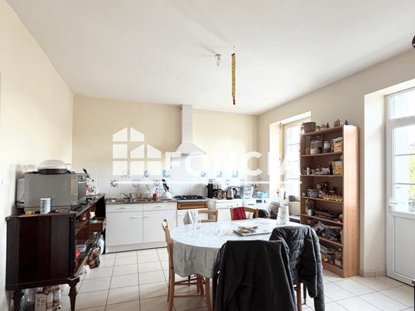 Location Maison 5 pièces 86 m² - 6 RUE ABBE GREGOIRE Saint Pierre Des Echaubrognes 79700
