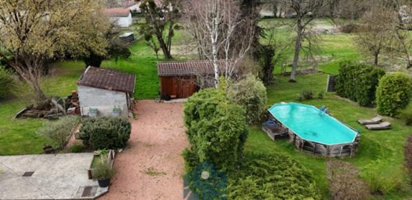 Propriete à vendre 6 pièces PUY GUILLAUME (63)