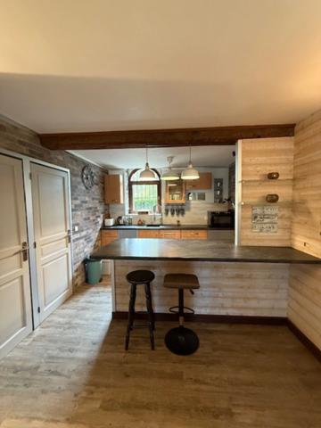 Propriete à vendre 6 pièces PUY GUILLAUME (63)