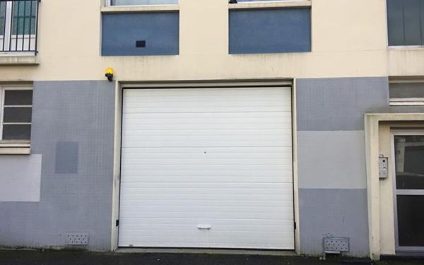 Stationnement à louer    Le Havre