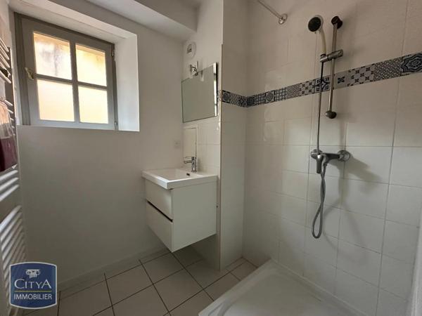 Appartement à louer 2 pièces 49.7m² Avignon (84000)