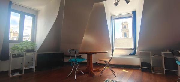Appartement vue dégagée sur Saint Sulpice 6ème arr