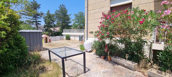 Aix en Provence: Appartement avec terrasse et jardin
