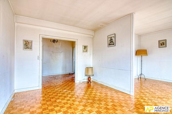 Versailles Montreuil Appartement dernier étage -4 pièces 79.44 m2 €498 000 ** - Référence 27566