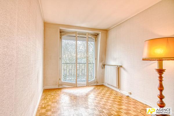 Versailles Montreuil Appartement dernier étage -4 pièces 79.44 m2 €498 000 ** - Référence 27566