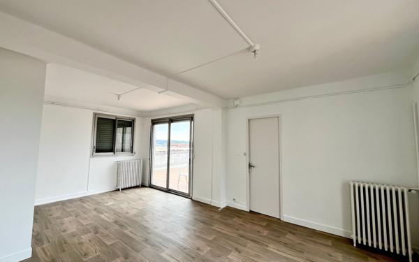 Appartement à louer    3 pièces •  Toulouse