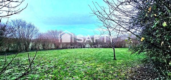 Longère à fort potentiel avec dépendances et terrain 1643m2 constructible