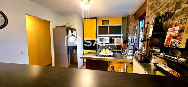 Longère à fort potentiel avec dépendances et terrain 1643m2 constructible