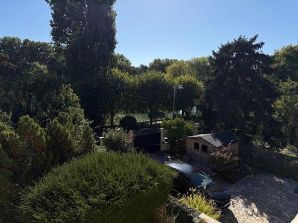 Maison familiale vue apaisante sur la Marne