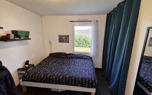 Maison à vendre    4 pièces •  Lesgor