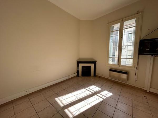 Location Local commercial 3 pièces 91.2 m² - 57 BD DE LA LIBERTE Beziers 34500