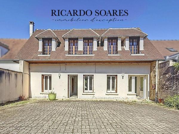 COMPIEGNE 60200 - MAISON FAMILIALE 257m2 / 6 CHAMBRES / 3 STUDIOS (location possible) / TERRAIN 894m2
