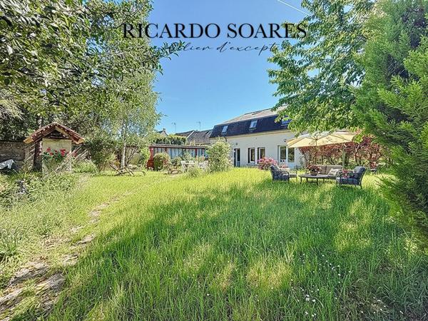 COMPIEGNE 60200 - MAISON FAMILIALE 257m2 / 6 CHAMBRES / 3 STUDIOS (location possible) / TERRAIN 894m2