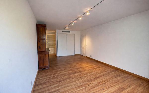 Appartement à vendre    5 pièces • 147,28 m2 Cannes