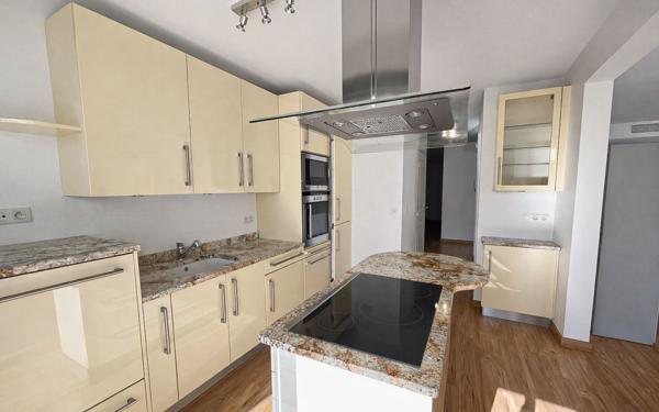 Appartement à vendre    5 pièces • 147,28 m2 Cannes