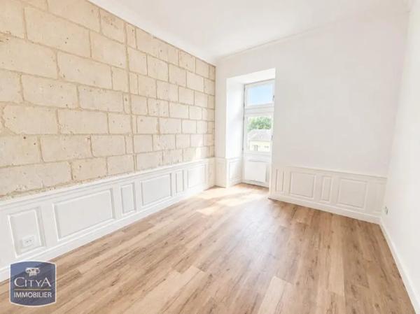 Appartement à louer 3 pièces 73.96m² Chinon (37500)